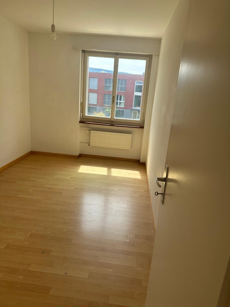 Foto 6 di Rue du Voirnet 76, Delemont