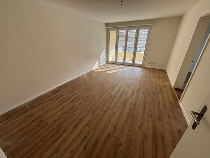 Photo 3 of Ueberlandstrasse 327, Zürich