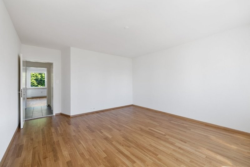 Photo 3 de Hauptstrasse 3, Binningen