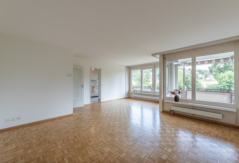 Photo 1 of Oberwil BL