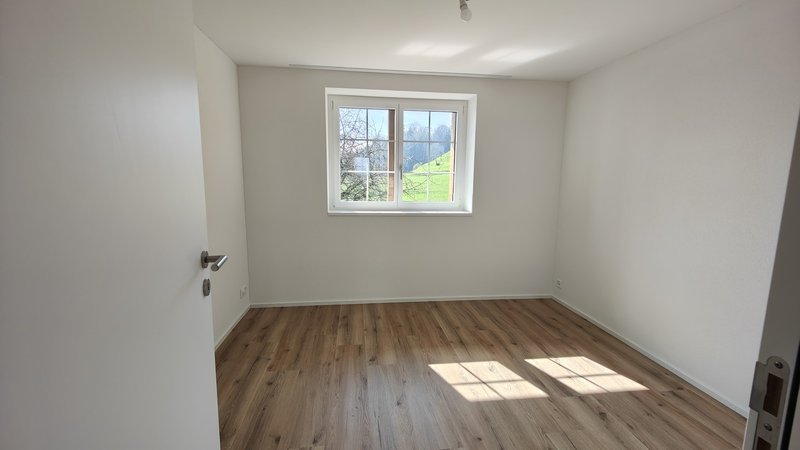 Photo 4 of Rellikonstrasse 88, Maur