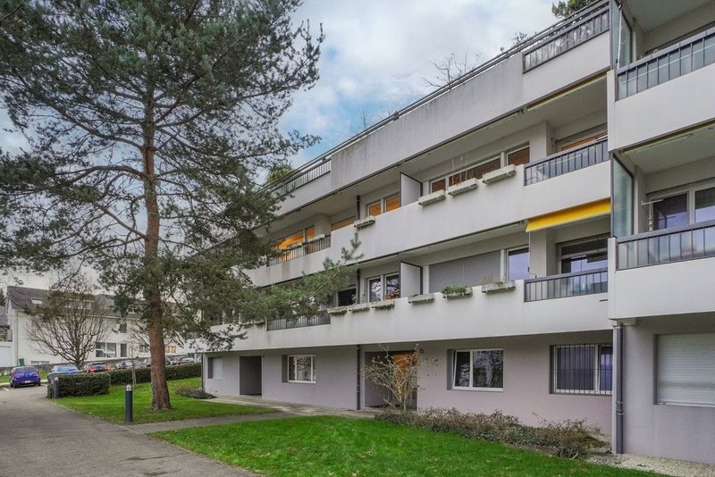 Photo 2 de Gustackerstrasse 17, Bottmingen