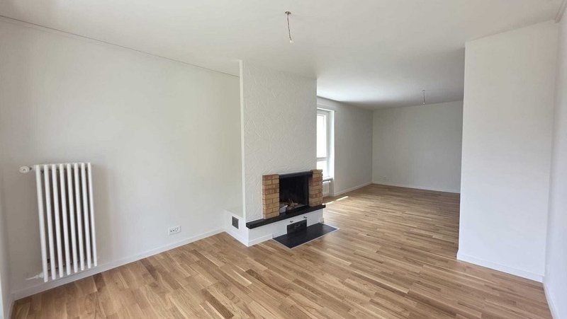 Foto 4 di Rue du Mont d'Amin 7, La Chaux-de-Fonds