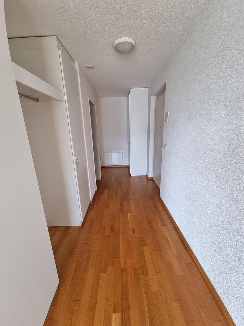 Foto 2 di Rosenbergstrasse 4, Küttigen