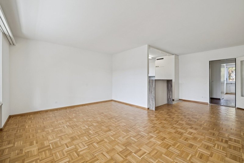 Photo 2 de Bifangstrasse 3, Reinach