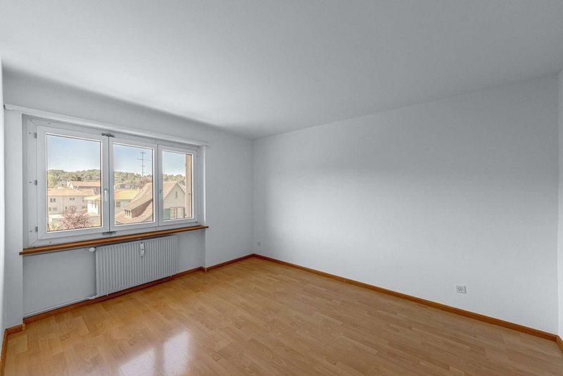 Photo 2 de Dinkelbergstrasse 2, Muttenz