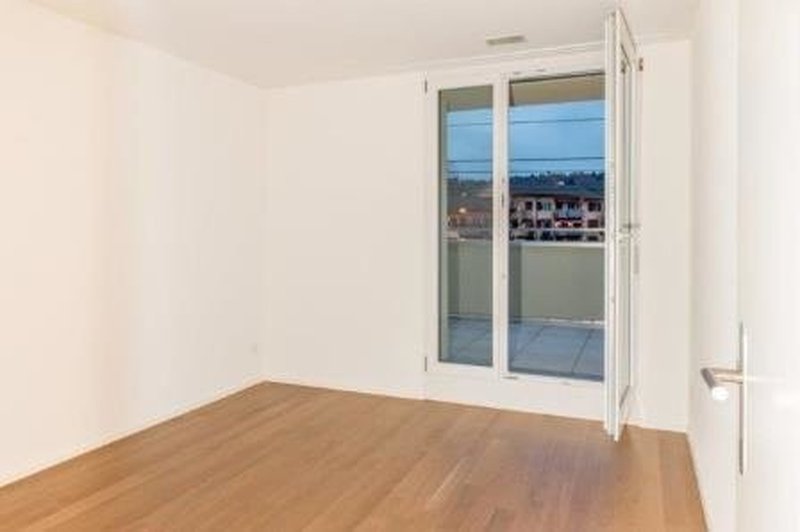 Photo 4 of Waldrainstrasse 8, Biel/Bienne