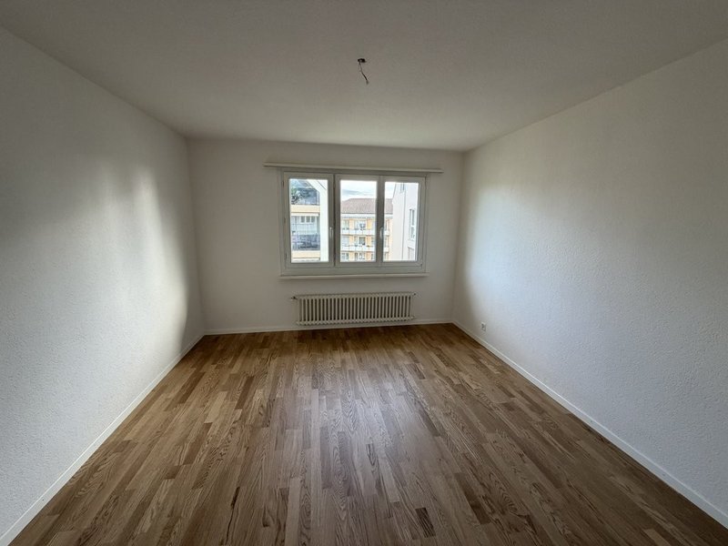 Photo 6 of Gyrhaldenstrasse 19, Dietikon
