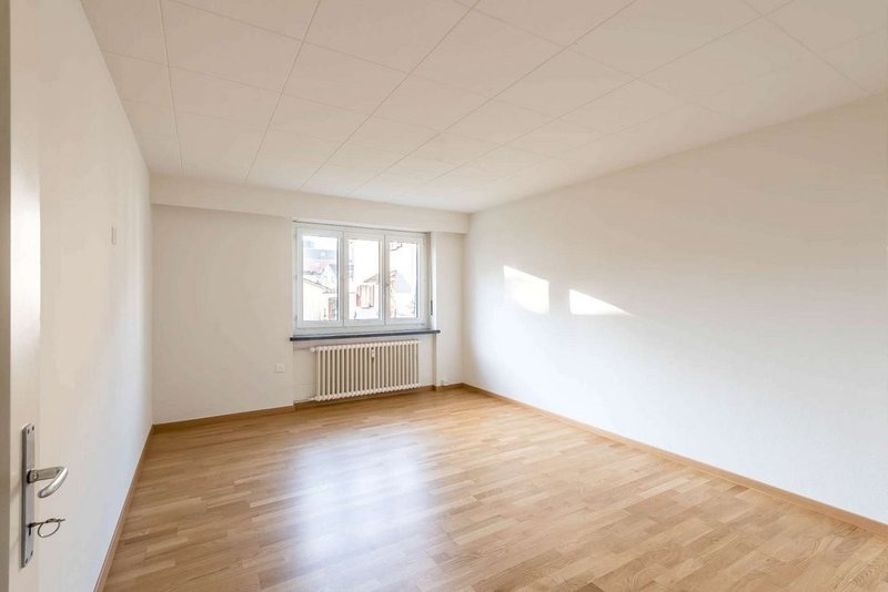 Photo 4 de Farnsburgerstrasse 2, Pratteln