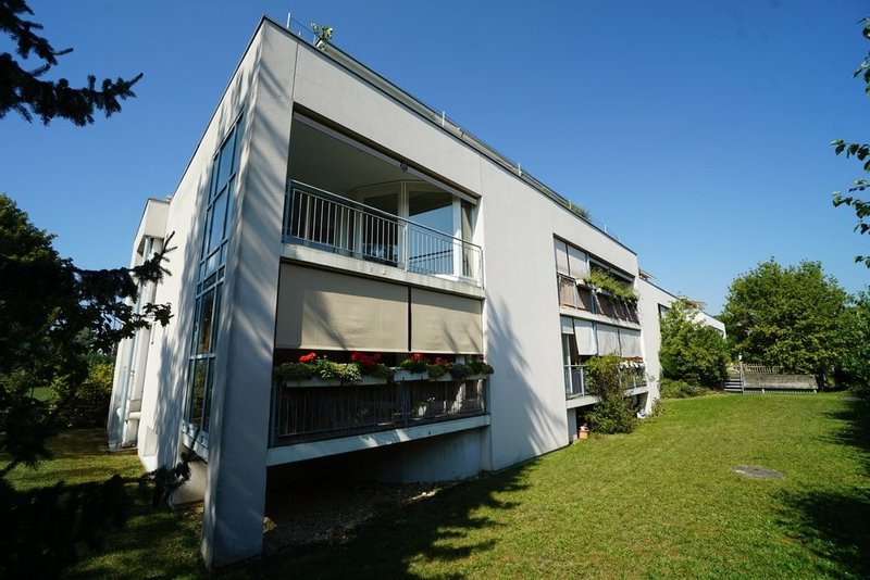 Photo 2 de Steinrebenstrasse 108A, Reinach