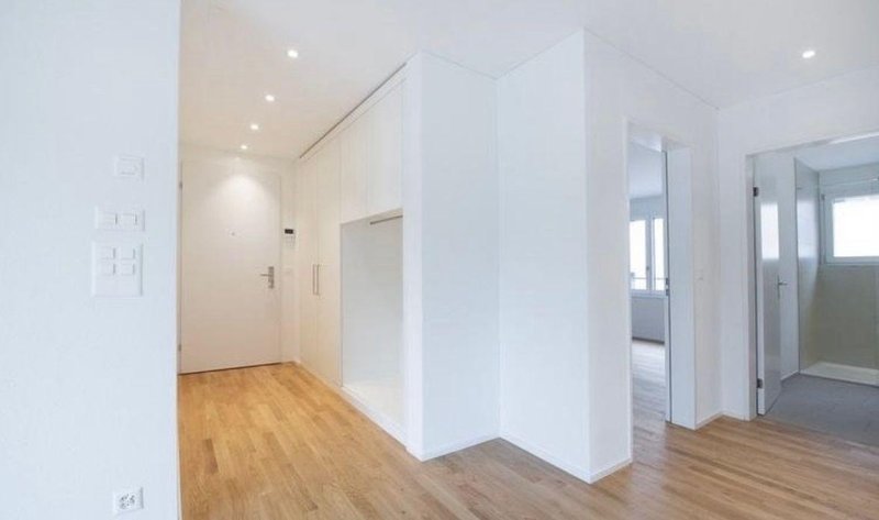 Foto 2 di Wehntalerstrasse 426, Zürich
