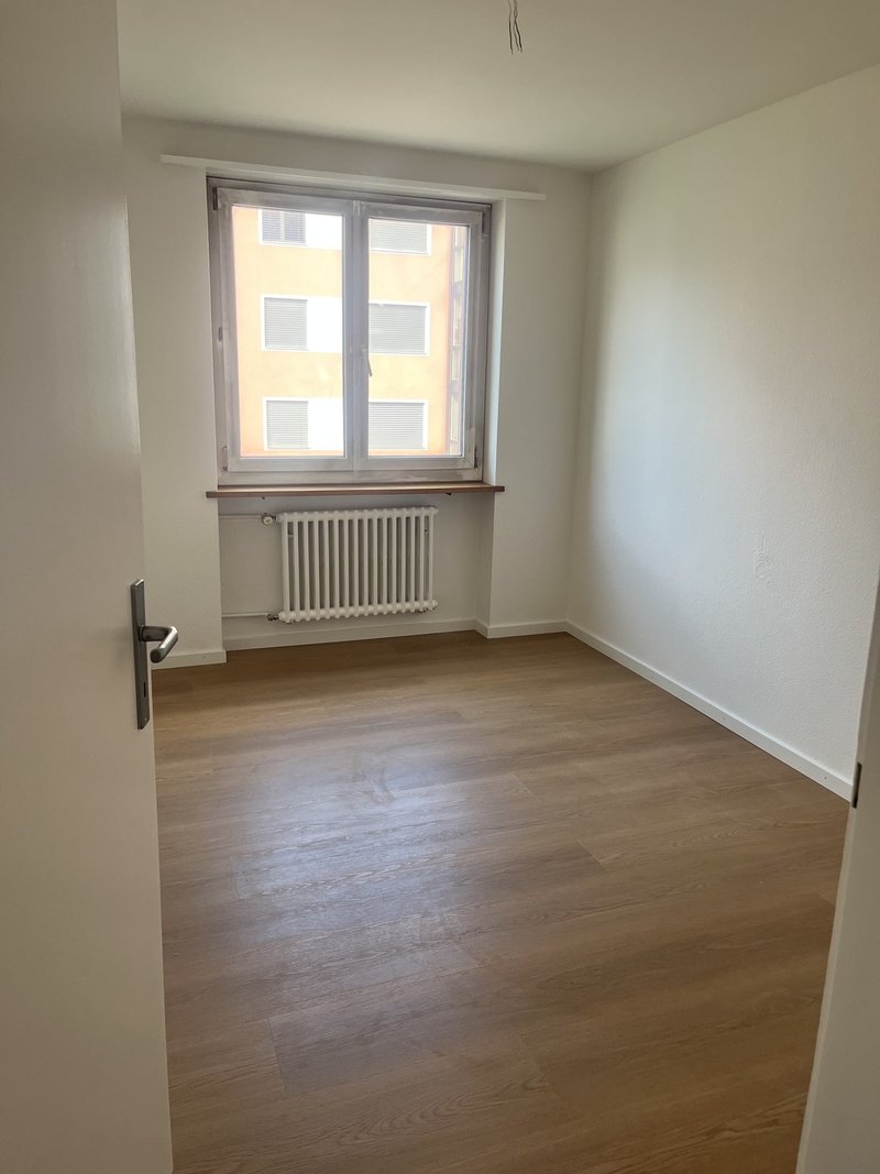 Foto 2 di Unterfeld strasse, Döttingen