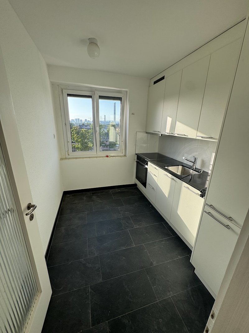 Foto 4 di Überlandstrasse 327, Zürich