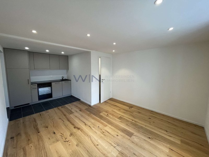 Foto 4 di Landstrasse 46, Netstal