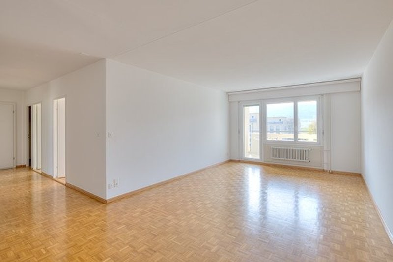 Photo 2 of Im Brühl 16, Otelfingen