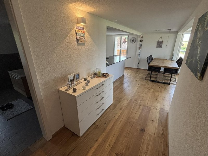 Photo 3 of Hindelbank