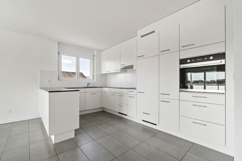 Photo 3 of Fabrikstr. 14, Busswil
