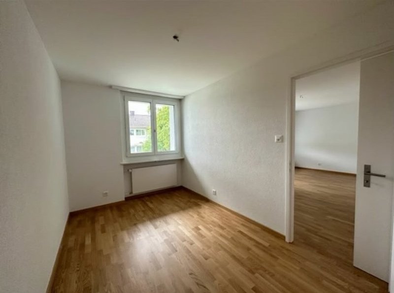 Photo 2 of Waldistrasse 17, Adliswil