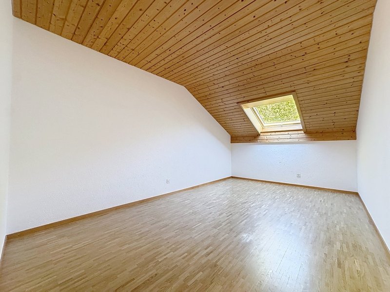 Photo 2 of Grossi Matta 5, Rechthalten
